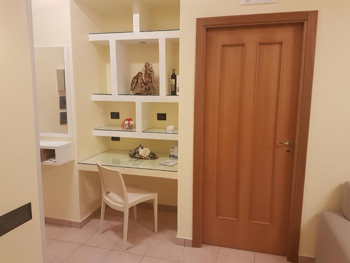 B&B Mary Grace Rossano Stazione Εξωτερικό φωτογραφία