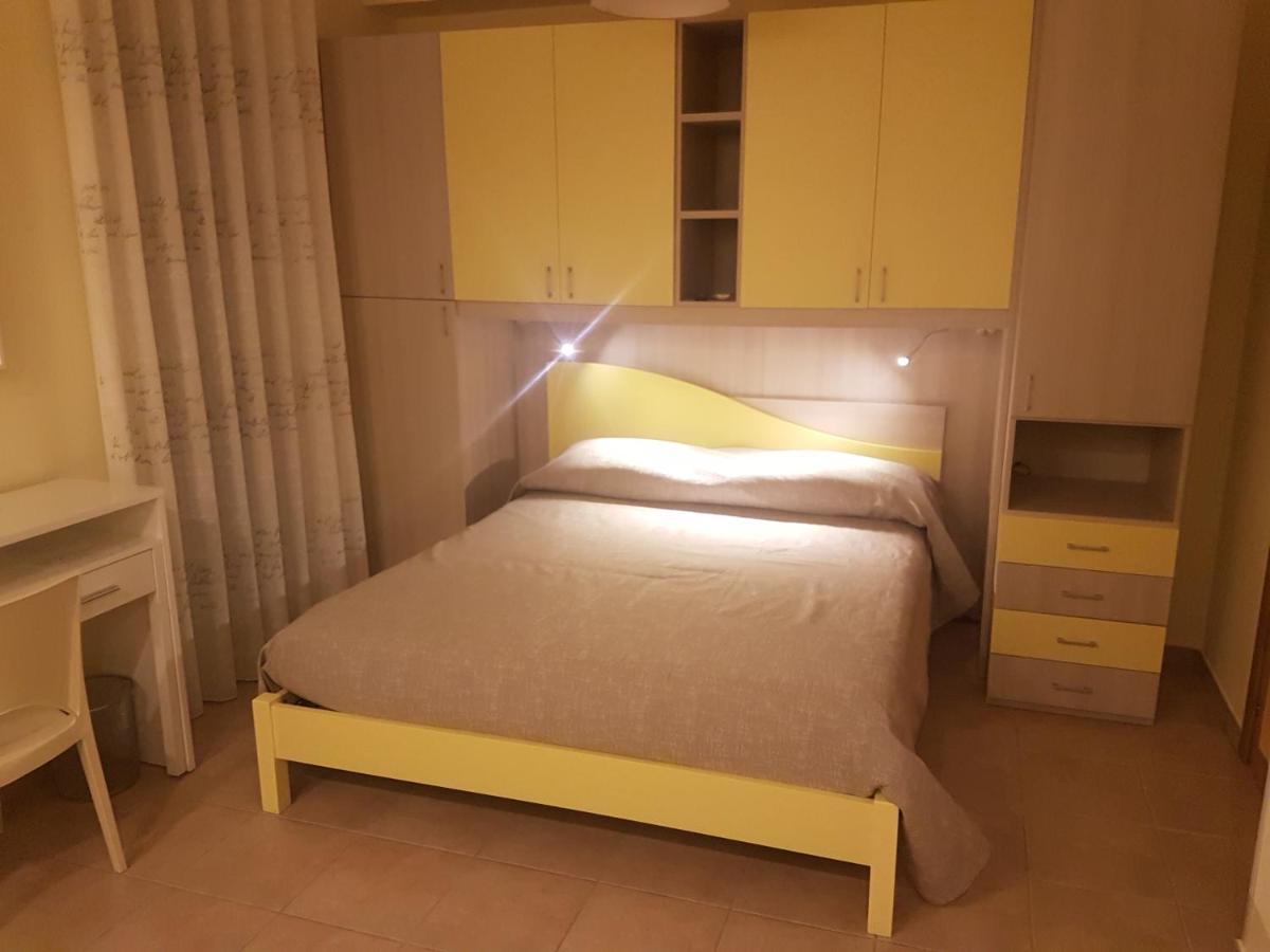 B&B Mary Grace Rossano Stazione Εξωτερικό φωτογραφία