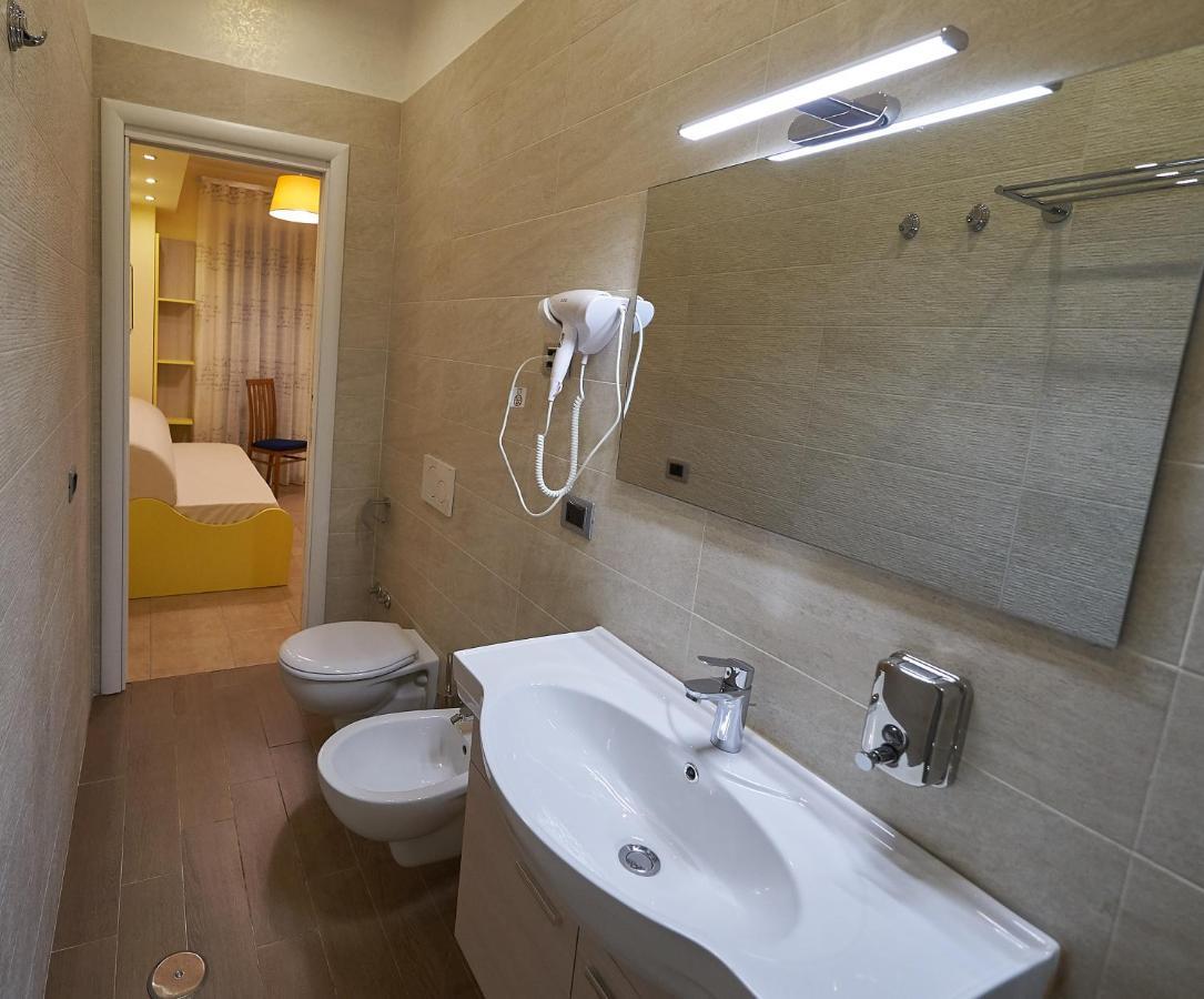 B&B Mary Grace Rossano Stazione Εξωτερικό φωτογραφία